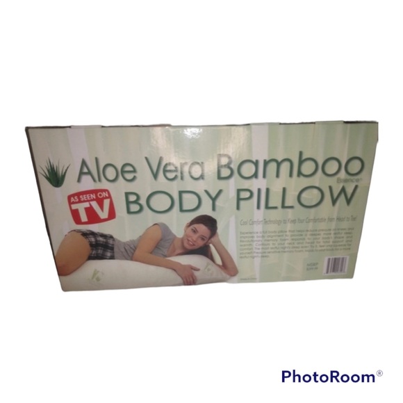 Aloe Vera Bamboo Body Pillow - Picture 2 of 5